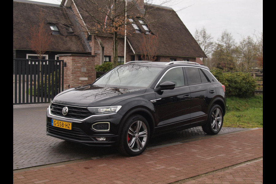 Volkswagen T-Roc 1.5 TSI Sport Business R | 2X R-Line | Sfeerverlichting | Trekhaak | Digital Cockpit | Automaat | NL-Auto |