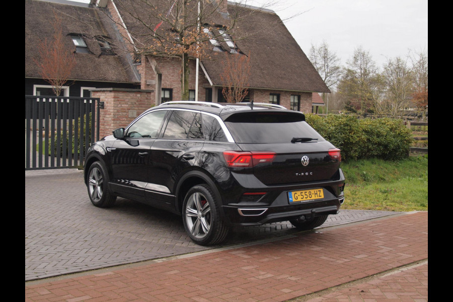 Volkswagen T-Roc 1.5 TSI Sport Business R | 2X R-Line | Sfeerverlichting | Trekhaak | Digital Cockpit | Automaat | NL-Auto |