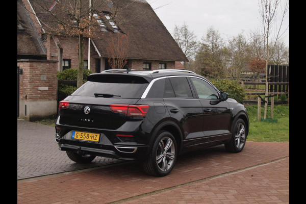 Volkswagen T-Roc 1.5 TSI Sport Business R | 2X R-Line | Sfeerverlichting | Trekhaak | Digital Cockpit | Automaat | NL-Auto |