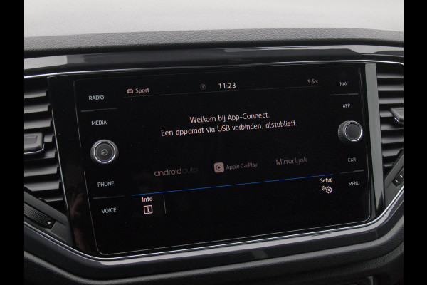 Volkswagen T-Roc 1.5 TSI Sport Business R | 2X R-Line | Sfeerverlichting | Trekhaak | Digital Cockpit | Automaat | NL-Auto |