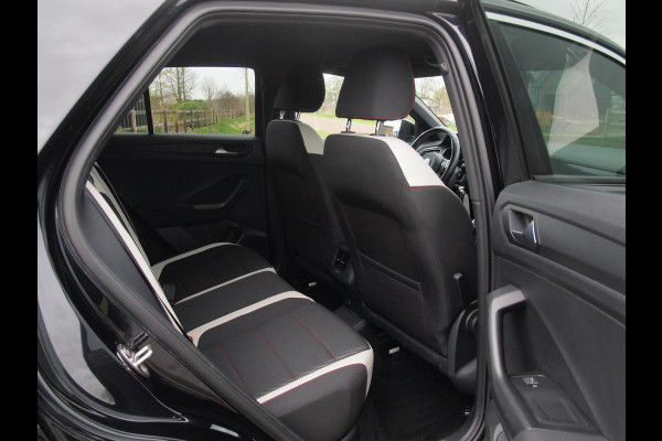 Volkswagen T-Roc 1.5 TSI Sport Business R | 2X R-Line | Sfeerverlichting | Trekhaak | Digital Cockpit | Automaat | NL-Auto |