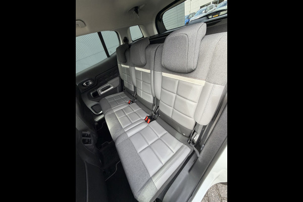 Citroën C5 Aircross 225pk Hybrid Shine (Trekhaak - Leder incl stoelverwarming - Elektrische klep - 19"- Camera - Keyless Entry - Adaptieve Cruise Co