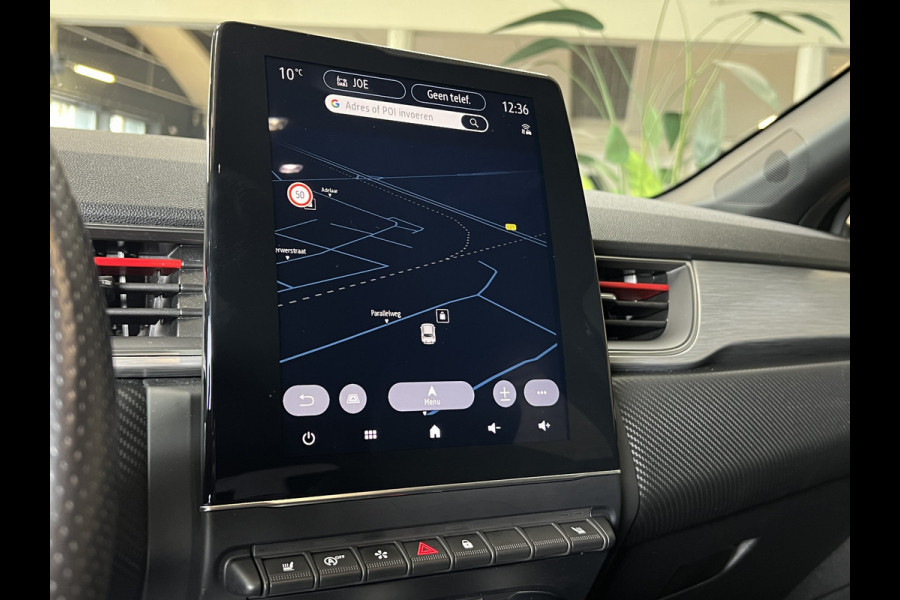 Renault Captur 1.3 TCe 140 R.S. Line | Groot Navi | Stoel, Stuur, Voorruit verwarming | 18" | ACC 100% Dealer Onderhouden!