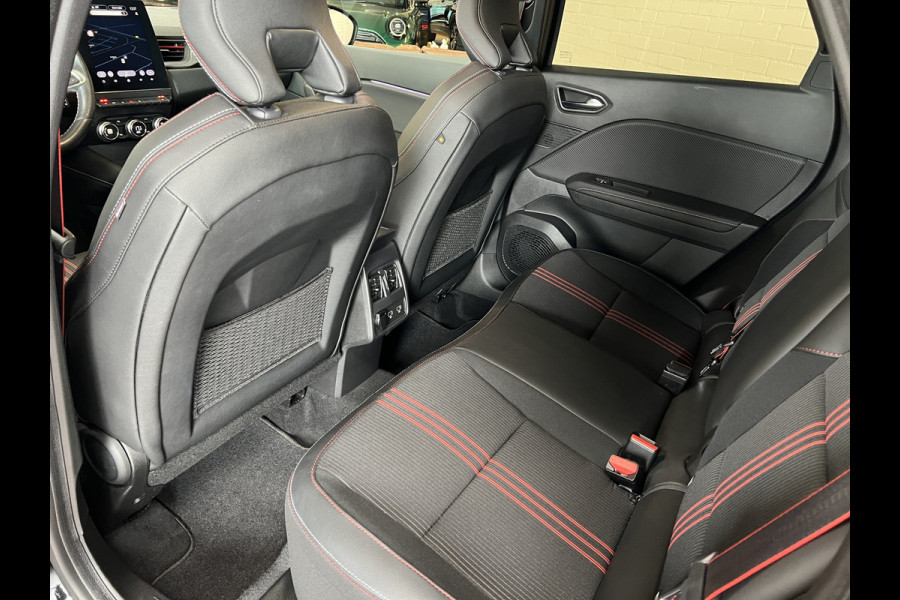 Renault Captur 1.3 TCe 140 R.S. Line | Groot Navi | Stoel, Stuur, Voorruit verwarming | 18" | ACC 100% Dealer Onderhouden!