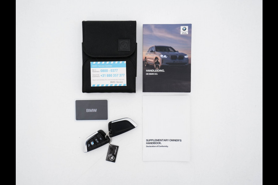 BMW iX3 High Executive 80 kWh [ 3-Fase -11kW] {SOH-98%} (INCL-BTW) Aut. *PANO | LEATHER | HARMAN/KARDON | FULL-LED | BLINDSPOT | MEMORY-PACK | DIGI-COCKPIT | HEATED-SPORTSEATS | KEYLESS | TOPVIEW | DAB+ | NAVI-FULLMAP | HEAD-UP | ...