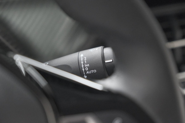 Peugeot 208 PureTech 100 Allure