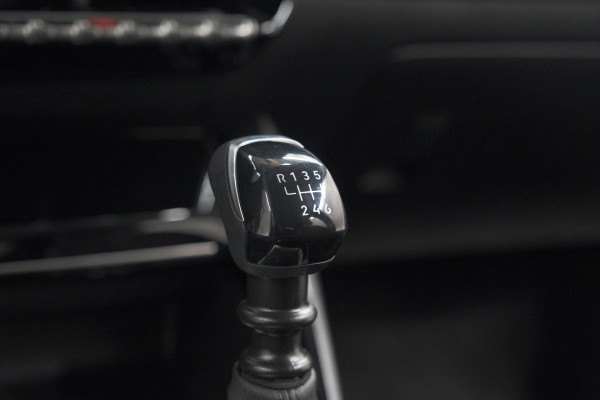 Peugeot 208 PureTech 100 Allure