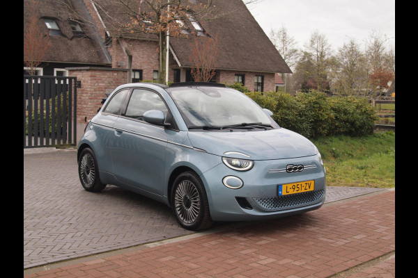 Fiat 500C Icon 42 kWh | Cabrio | Camera | Apple Carplay | Cruise Control | Dealeronderhouden |
