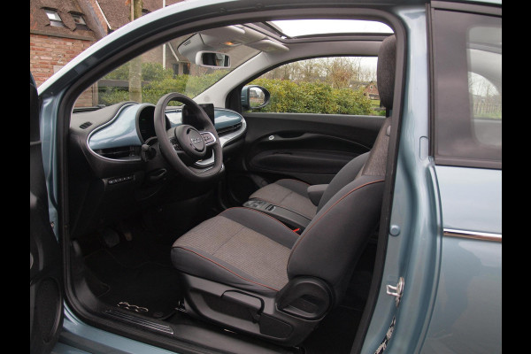 Fiat 500C Icon 42 kWh | Cabrio | Camera | Apple Carplay | Cruise Control | Dealeronderhouden |