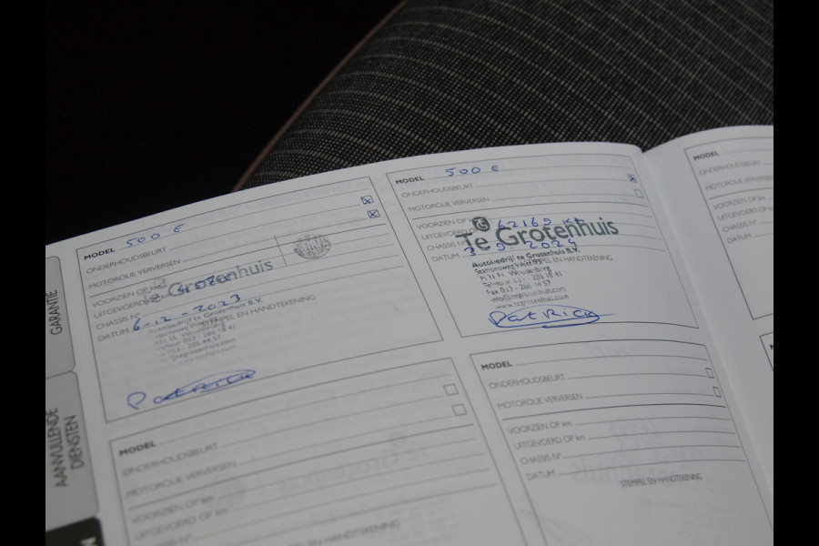 Fiat 500C Icon 42 kWh | Cabrio | Camera | Apple Carplay | Cruise Control | Dealeronderhouden |