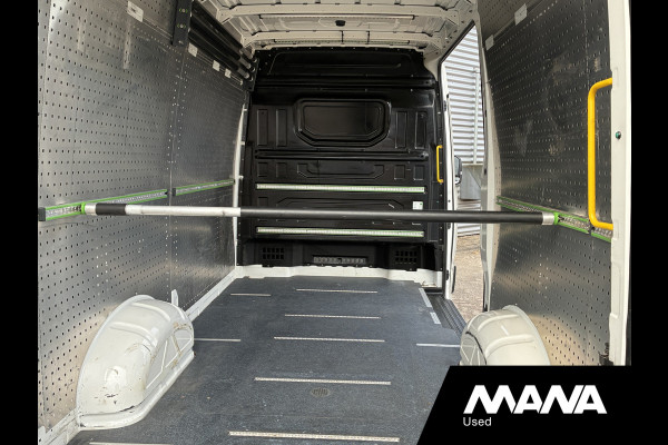 Volkswagen Crafter 35 2.0TDI 140PK L3H3 Automaat Standkachel Stoelverwarming Navi Cruise