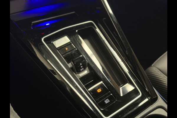 Volkswagen Golf 2.0 TSI R 4Motion | R 20 Years | HUD | Pano | Stoelverwarming/Koeling | Camera | 333pk|