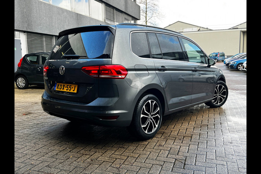 Volkswagen Touran 1.5 TSI Comfortline Business 7p Clima_ACC_Carplay