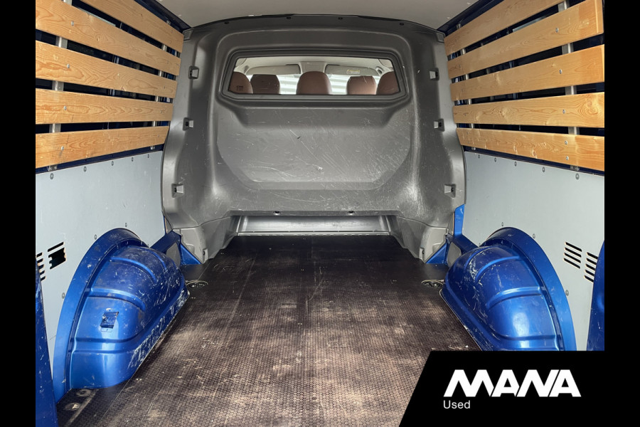Volkswagen Transporter 2.0TDI L2H1 199PK DC BULLI Automaat Lederen bekleding Camera Cruise Airco Stoelverwarming LED