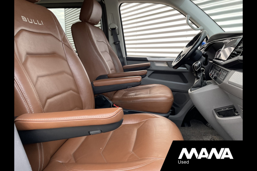 Volkswagen Transporter 2.0TDI L2H1 199PK DC BULLI Automaat Lederen bekleding Camera Cruise Airco Stoelverwarming LED