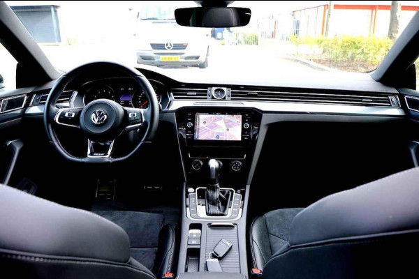 Volkswagen Arteon 2.0 TSI R-Line CAMERA/LMV18/NAVI/LEER/PANO