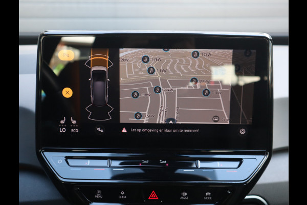 Volkswagen ID.3 First 58 kWh Navi / Climate / Stoelverw / DAB / Trekhaak SOH 88.88% All season banden