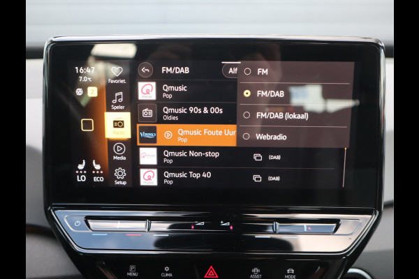 Volkswagen ID.3 First 58 kWh Navi / Climate / Stoelverw / DAB / Trekhaak SOH 88.88% All season banden