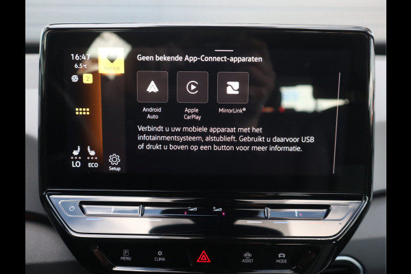Volkswagen ID.3 First 58 kWh Navi / Climate / Stoelverw / DAB / Trekhaak SOH 88.88% All season banden