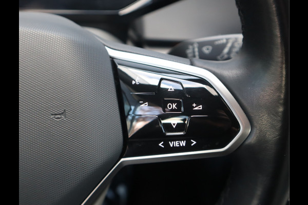 Volkswagen ID.3 First 58 kWh Navi / Climate / Stoelverw / DAB / Trekhaak SOH 88.88% All season banden