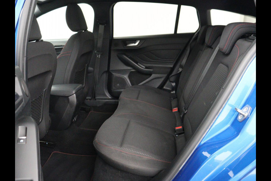 Ford Focus 1.0 EcoBoost Hybrid ST Line X | Stoelverwarming | Adaptive cruise | Camera | Carplay | Keyless | B&O Sound | Digital Cockpit | Navigatie | Full LED | Climate control | Stuurverwarming