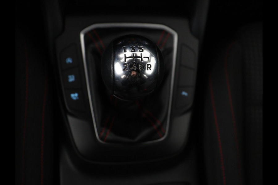 Ford Focus 1.0 EcoBoost Hybrid ST Line X | Stoelverwarming | Adaptive cruise | Camera | Carplay | Keyless | B&O Sound | Digital Cockpit | Navigatie | Full LED | Climate control | Stuurverwarming