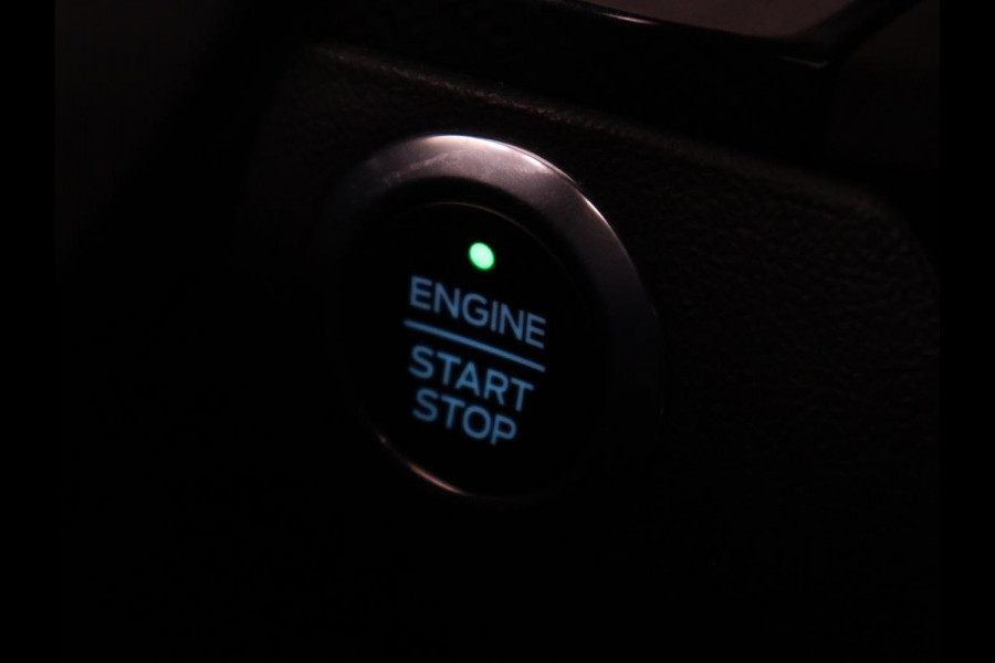 Ford Focus 1.0 EcoBoost Hybrid ST Line X | Stoelverwarming | Adaptive cruise | Camera | Carplay | Keyless | B&O Sound | Digital Cockpit | Navigatie | Full LED | Climate control | Stuurverwarming