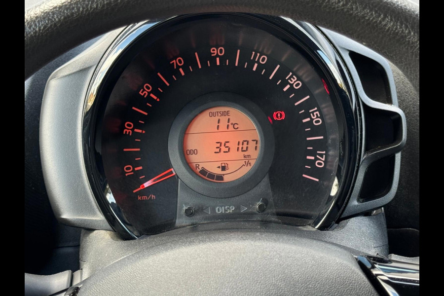 Toyota Aygo 1.0 VVT-i x-fun, 35000 km, 5 deurs, airco, NL auto met nationale auto pas