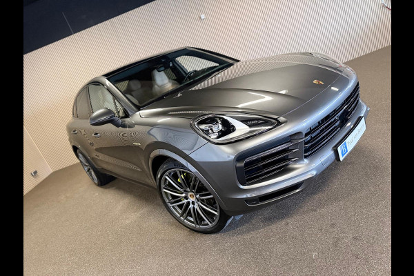 Porsche Cayenne Coupé 3.0 E Hybrid-BURMESTER-INNODRIVE-VIERWIELSTURING-LUCHT-PANO-ZEER COMPLEET