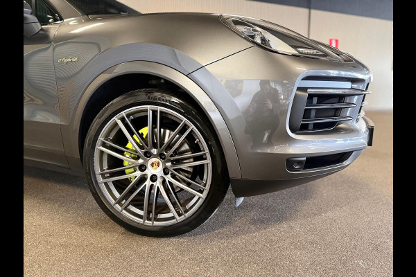 Porsche Cayenne Coupé 3.0 E Hybrid-BURMESTER-INNODRIVE-VIERWIELSTURING-LUCHT-PANO-ZEER COMPLEET