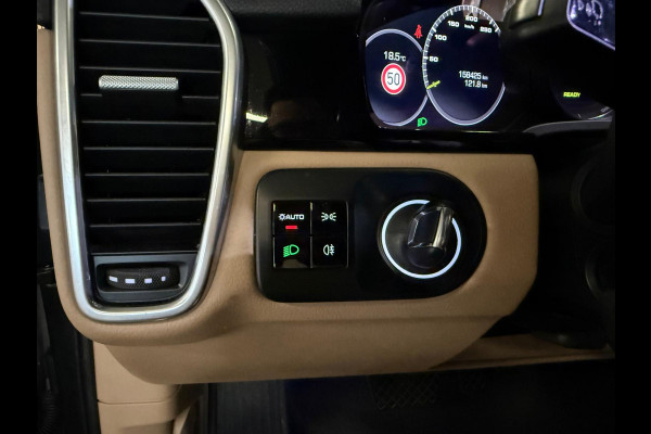 Porsche Cayenne Coupé 3.0 E Hybrid-BURMESTER-INNODRIVE-VIERWIELSTURING-LUCHT-PANO-ZEER COMPLEET