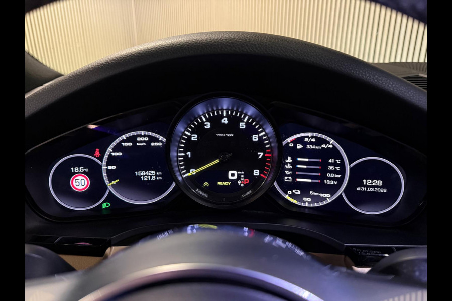 Porsche Cayenne Coupé 3.0 E Hybrid-BURMESTER-INNODRIVE-VIERWIELSTURING-LUCHT-PANO-ZEER COMPLEET