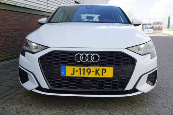 Audi A3 Sportback 35 TFSI150PK/Digitaal Dashboard/Camera/Automatisch inparkeer hulpsysteem.