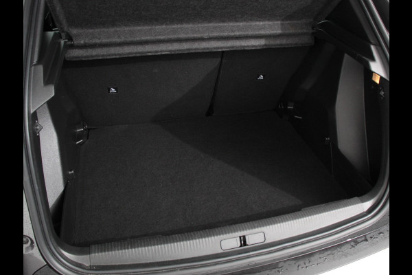 Peugeot 2008 1.2 PureTech Active Pack | Navigatie | Airco | Cruise Control | Led | Parkeer sensoren