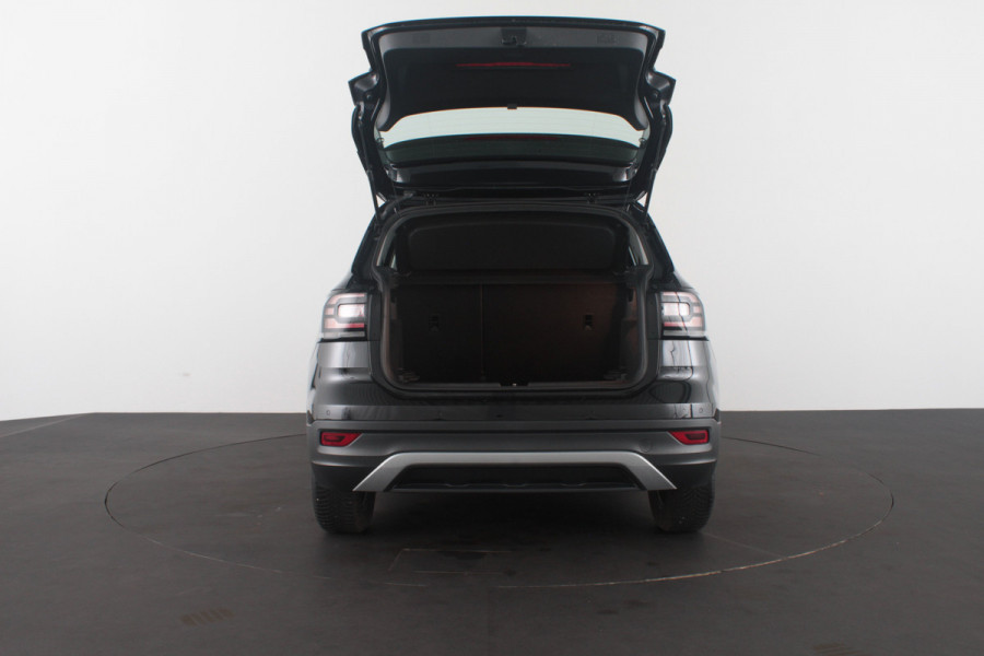 Volkswagen T-Cross 1.0 TSI Life > Achteruitrijcamera/All season banden/Navigatie...