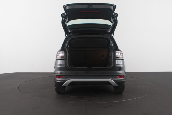 Volkswagen T-Cross 1.0 TSI Life > Achteruitrijcamera/All season banden/Navigatie...