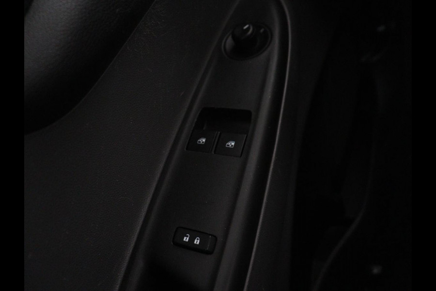 Opel KARL 1.0 Innovation | Carplay | Navigatie | Cruise control | Climate control | Bluetooth | Half leder | Parkeerhulp | Getint glas | Origineel NL