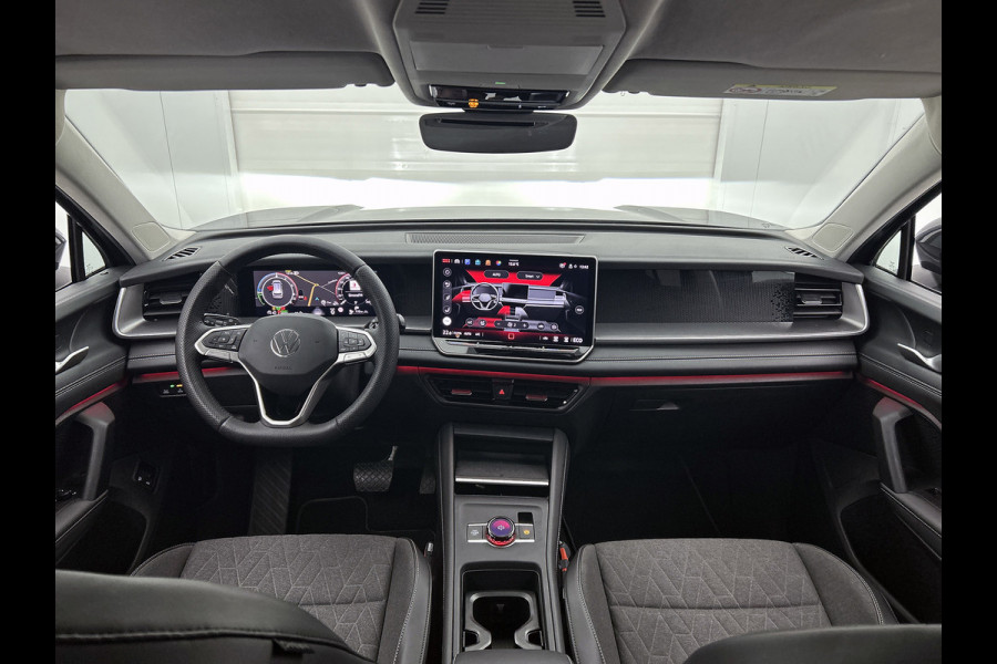 Volkswagen Tayron 1.5 eHybrid Life Edition(Fabrieksgarantie, NL-auto, Carplay/ Android, Camera, Navi, Lane Assist, Adapt CRs, Etc)