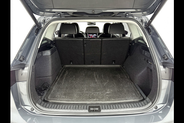 Volkswagen Tayron 1.5 eHybrid Life Edition(Fabrieksgarantie, NL-auto, Carplay/ Android, Camera, Navi, Lane Assist, Adapt CRs, Etc)