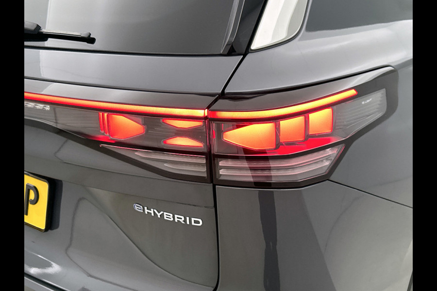 Volkswagen Tayron 1.5 eHybrid Life Edition(Fabrieksgarantie, NL-auto, Carplay/ Android, Camera, Navi, Lane Assist, Adapt CRs, Etc)