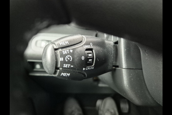 Citroën Berlingo 1.2 PureTech Shine Automaat,Panorama,camera,Navigatie/Carplay/Android,Trekhaak,Stoelverwarming,Cruisecontrol