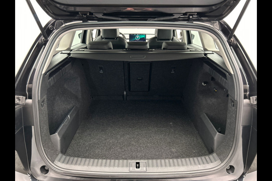 Škoda ENYAQ iV 60 | SOH 94 % | Trekhaak | Camera | Origineel NL