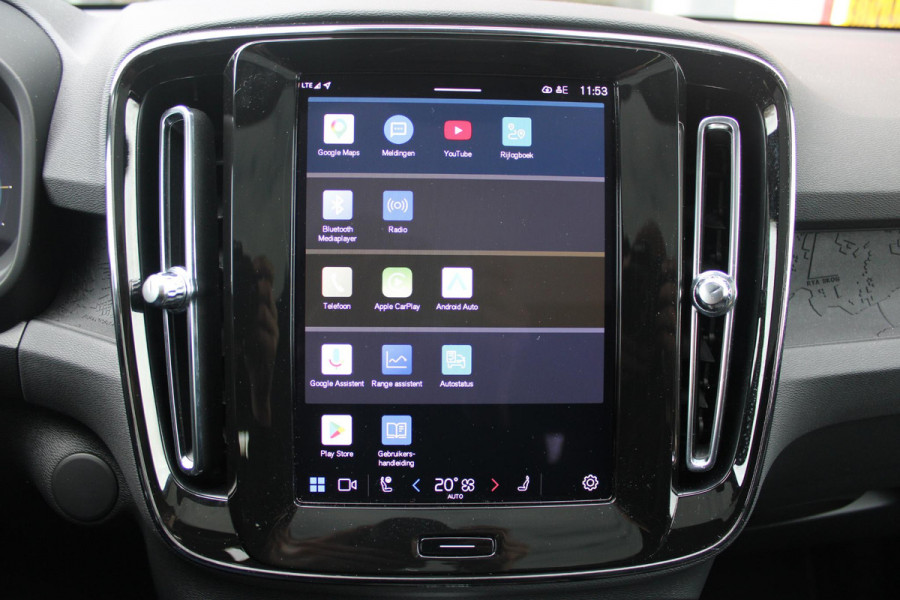 Volvo C40 Single Motor Core 238PK 69 kWh | PANORAMADAK | STOEL / STUUR VERWARMING | DODEHOEKDETECTIE | ACHTERUITRIJCAMERA | NAVIGATIE | APPLE-CARPLAY / ANDROID-AUTO | CRUISE CONTROL | KEYLESS START | DRAADLOZE TELEFOONLADER | PARKEERSENSOREN VOOR / ACHTER |