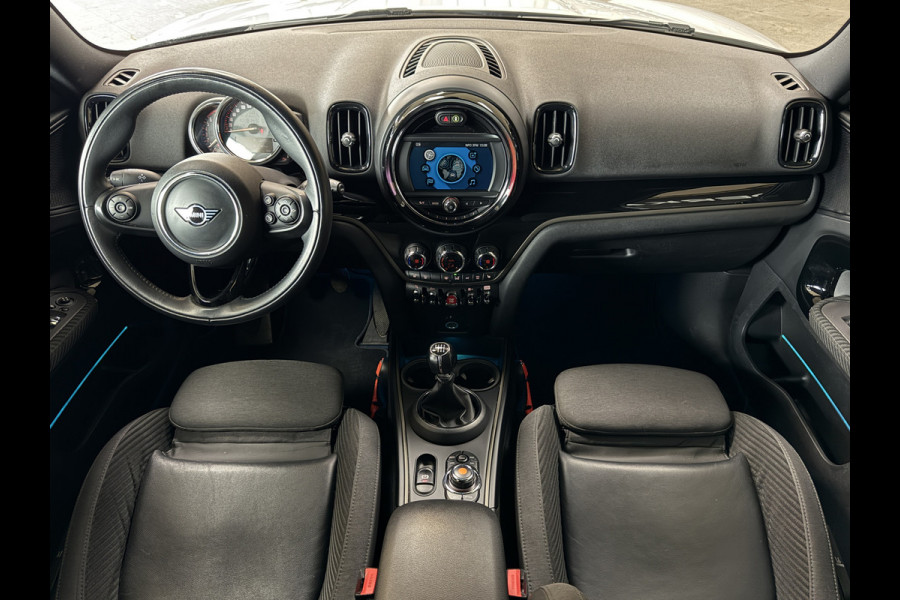 MINI Countryman 1.5 One Pepper Stoelverwarming | Carplay | Cruise | Navi | PDC | Keyless | Led | Sportstoelen | 18"