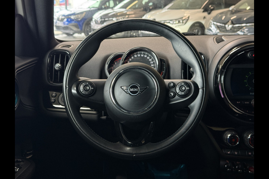 MINI Countryman 1.5 One Pepper Stoelverwarming | Carplay | Cruise | Navi | PDC | Keyless | Led | Sportstoelen | 18"