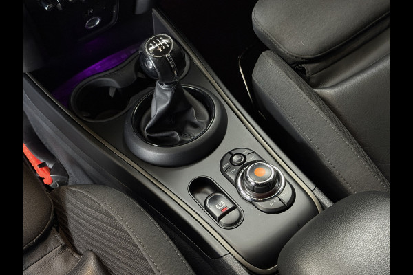 MINI Countryman 1.5 One Pepper Stoelverwarming | Carplay | Cruise | Navi | PDC | Keyless | Led | Sportstoelen | 18"