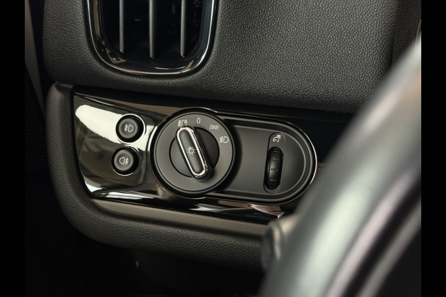 MINI Countryman 1.5 One Pepper Stoelverwarming | Carplay | Cruise | Navi | PDC | Keyless | Led | Sportstoelen | 18"