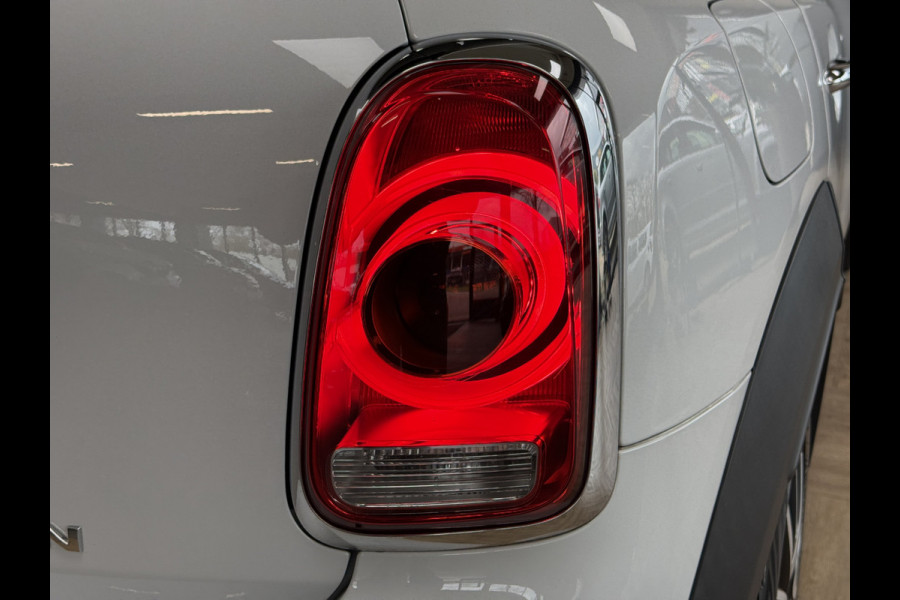 MINI Countryman 1.5 One Pepper Stoelverwarming | Carplay | Cruise | Navi | PDC | Keyless | Led | Sportstoelen | 18"