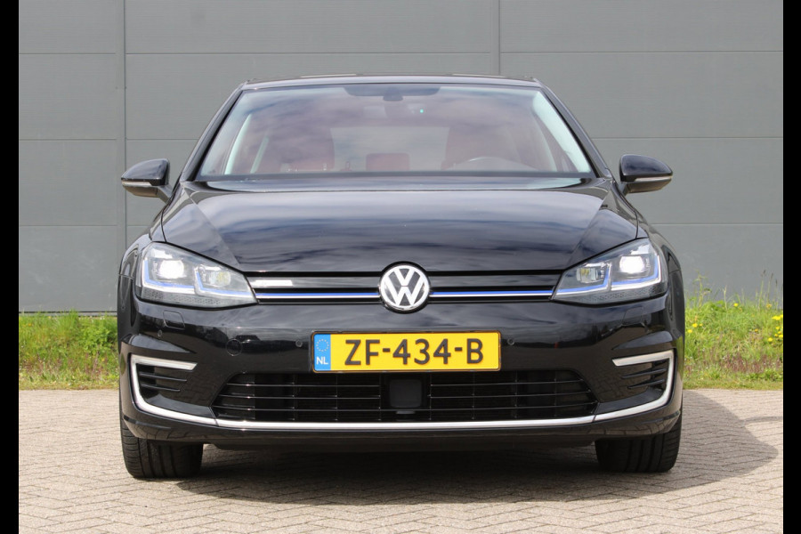 Volkswagen e-Golf E-DITION Carplay AdaptiveCruise Stoelverwarming VirtualCockpit Camera