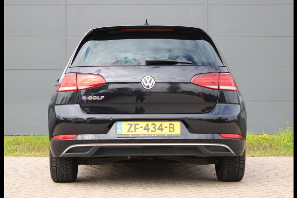 Volkswagen e-Golf E-DITION Carplay AdaptiveCruise Stoelverwarming VirtualCockpit Camera